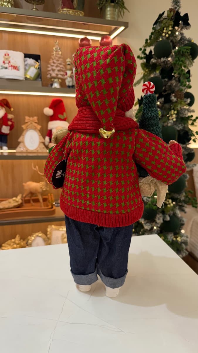 Papai Noel Decorativo com Árvore de Doces e Ursinho – 54 cm — imagem 3