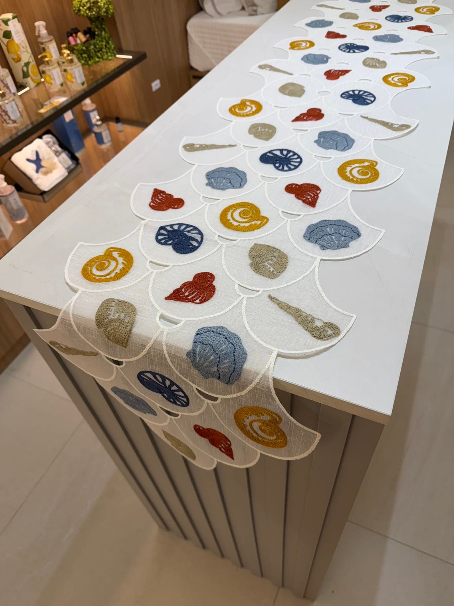 Trilho de Mesa Decorativo – Conchas — imagem 2