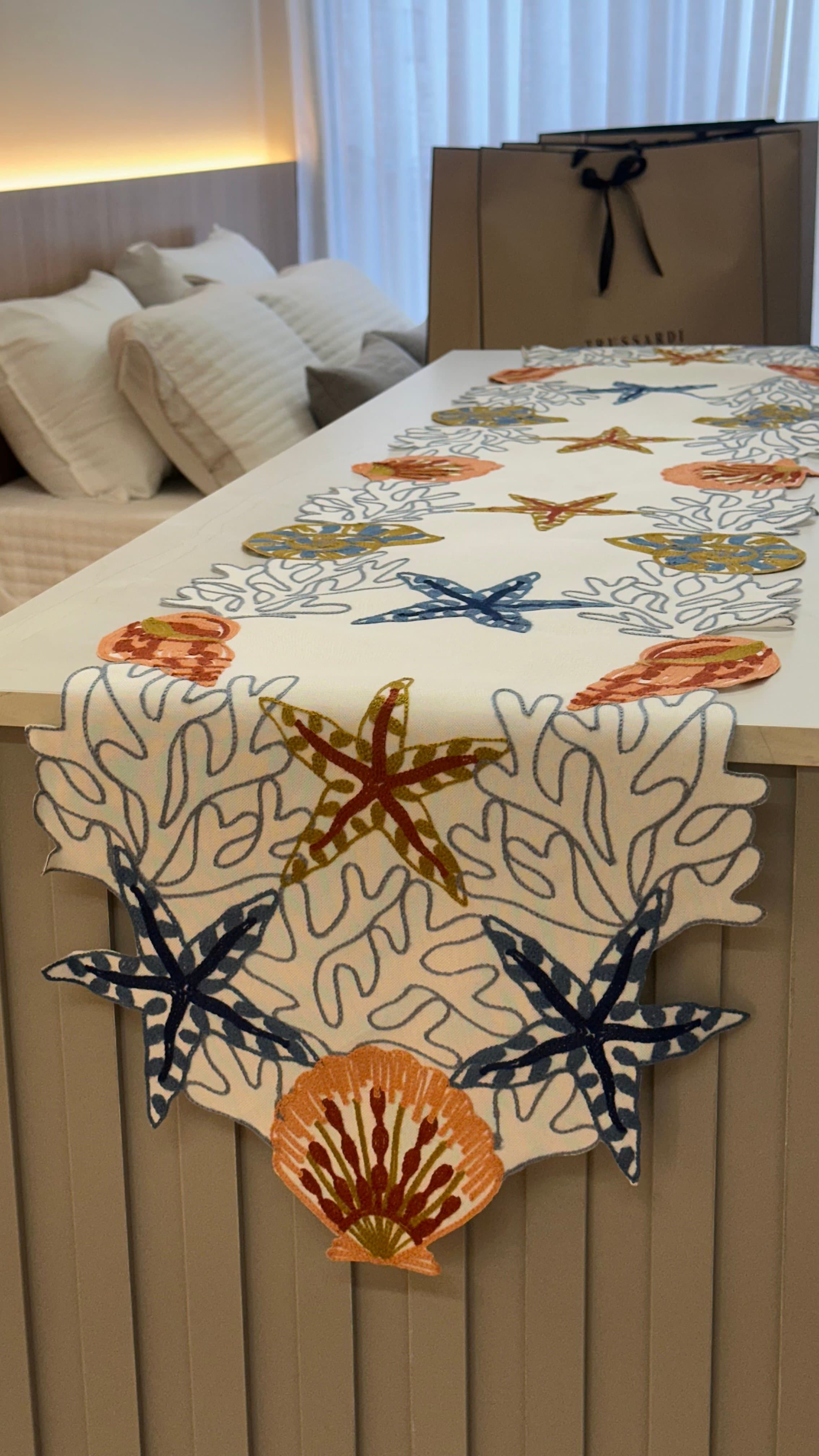 Trilho de Mesa Decorativo – Encantos do Oceano — imagem 1